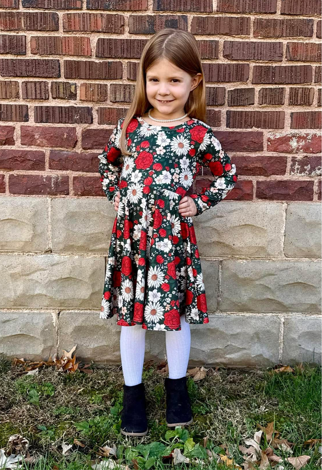Holiday Floral Twirl
