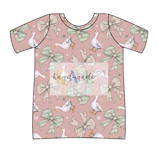 Bow Goose Slouchy Tee