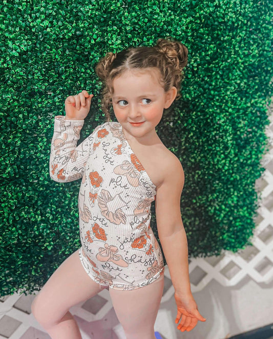 Dance Print Leo