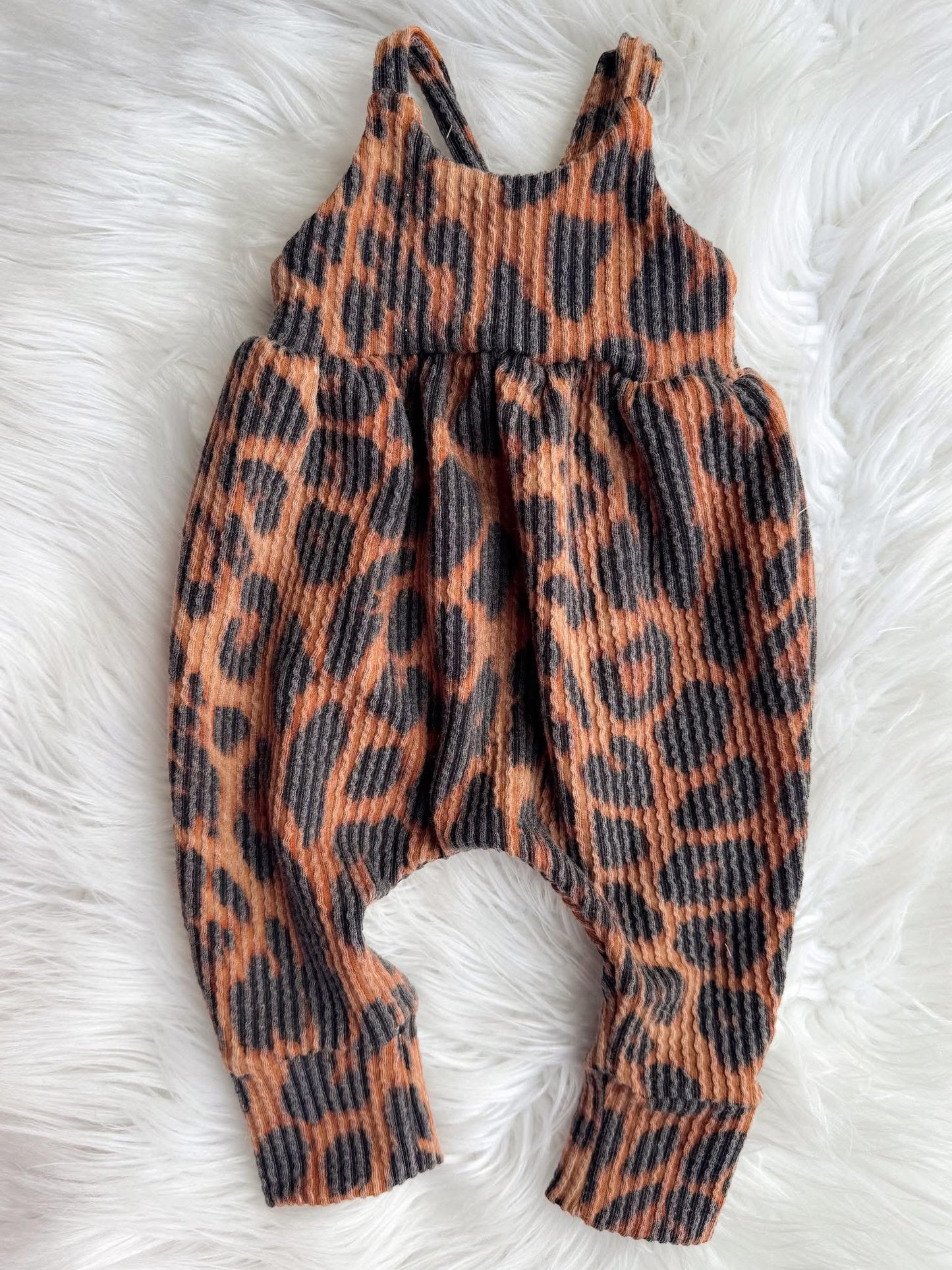 NB clover romper rts