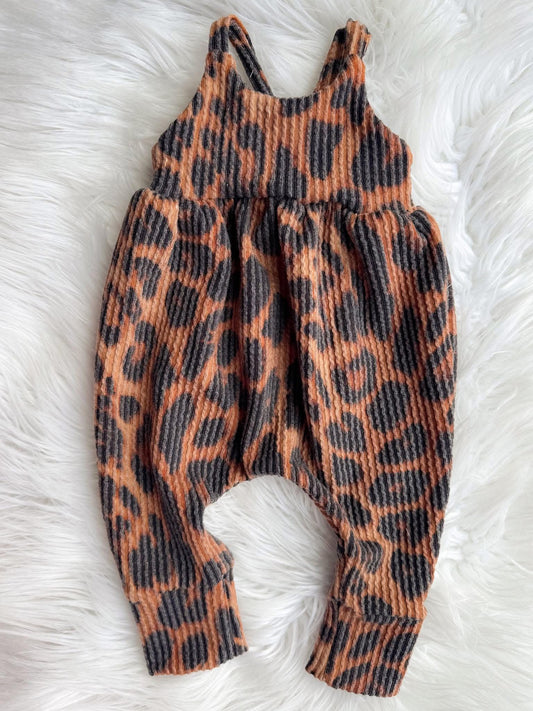 NB clover romper rts