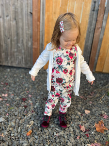 Winter Floral Lounge